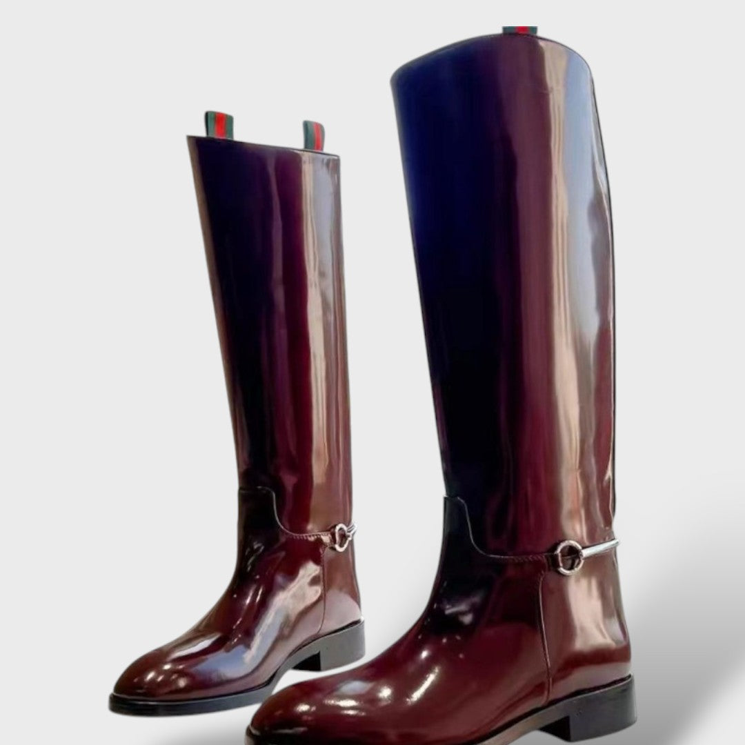 Botas Largas de Charol con Tacón Bajo – Estilo Moderno y Cómodo